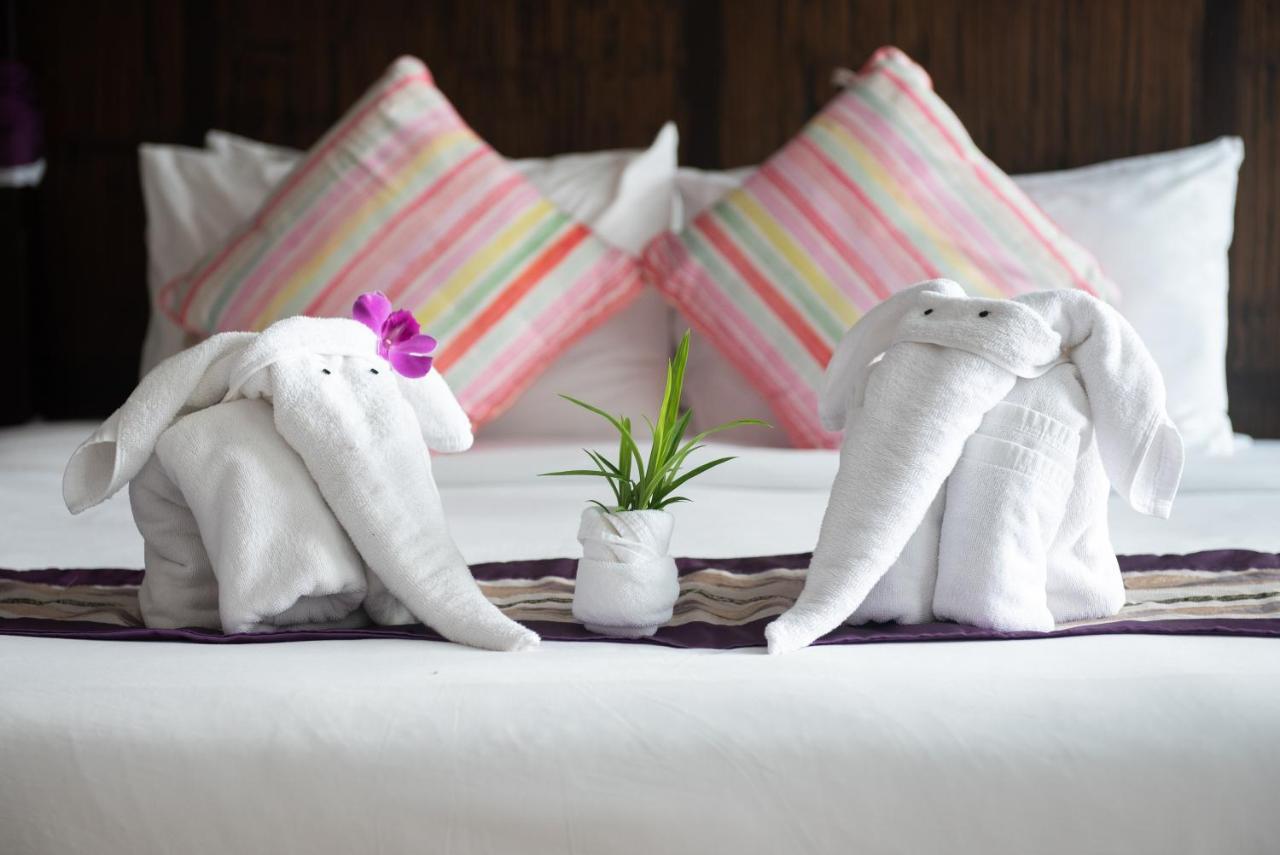 Beach Front Villa Ban Bang Po Bagian luar foto