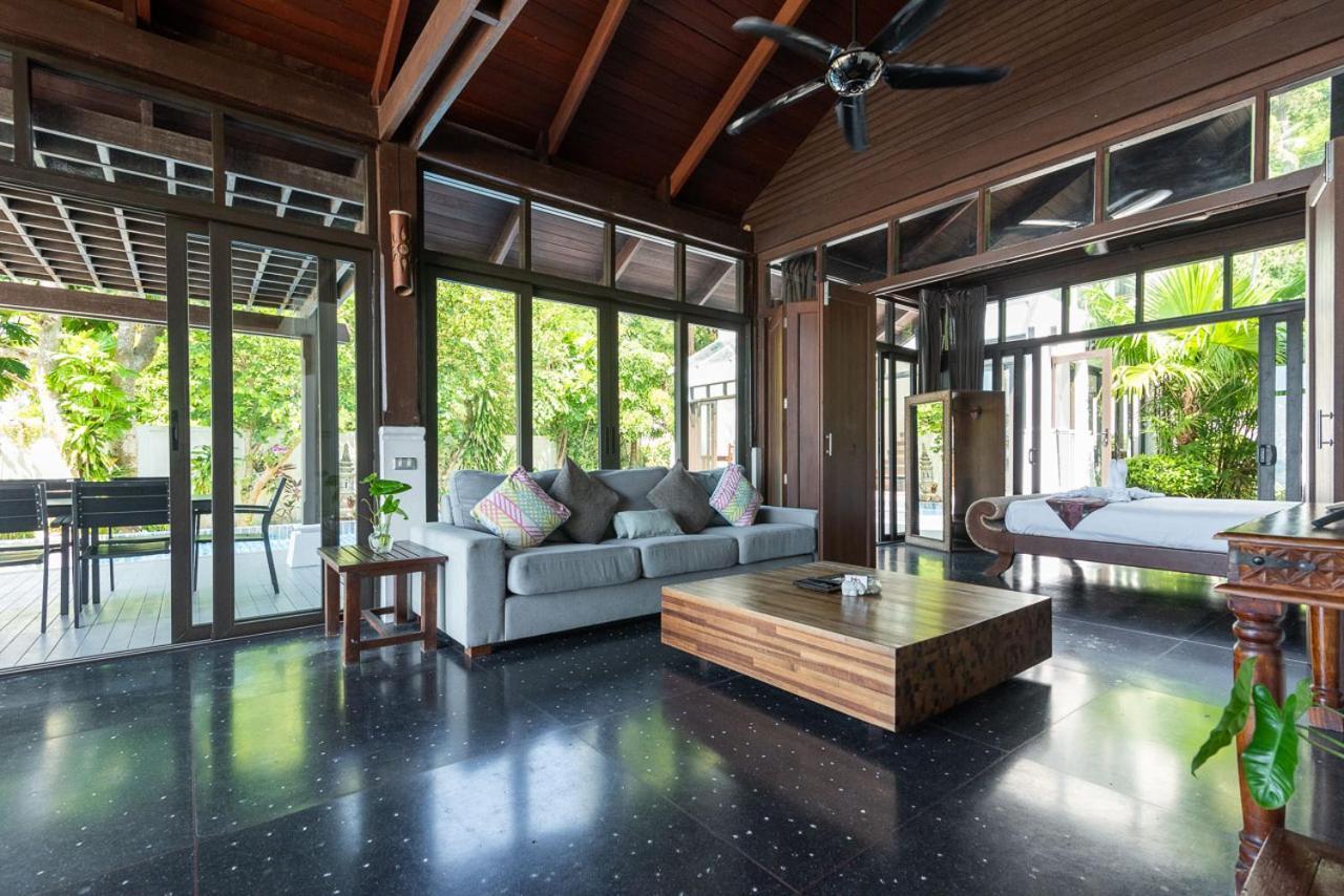 Beach Front Villa Ban Bang Po Bagian luar foto